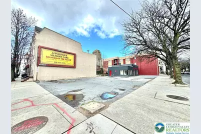 953 W Walnut Street, Allentown City, PA 18102 - Photo 2