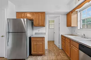 2822 Whitemarsh Pl, Lower Macungie Township, PA 18062 - Photo 32