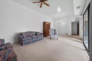 2822 Whitemarsh Pl, Lower Macungie Township, PA 18062 - Photo 8