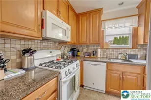 4 Fairview Ave, Wind Gap, PA 18091 - Photo 8