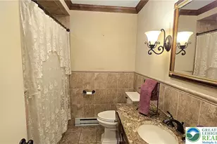 3203 Parkview Dr, Whitehall Township, PA 18052 - Photo 22