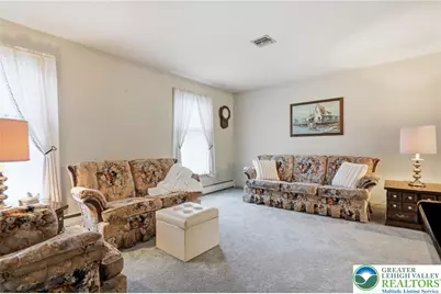 5712 Nina Circle, Upper Saucon Township, PA 18036 - Photo 6