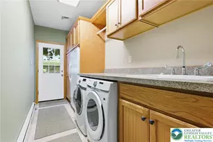 5712 Nina Cir, Upper Saucon Township, PA 18036 - Photo 12