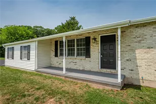 1401 Flint Hill Rd, Upper Saucon Township, PA 18036 - Photo 4