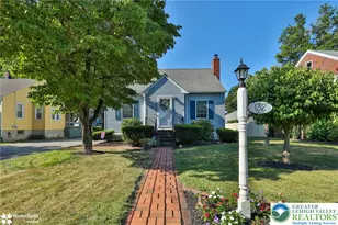132 E Landis St, Coopersburg Boro, PA 18036 - Photo 1