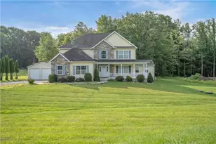 247 Springfield Dr, Washington Twp, PA 18013 - Photo 2