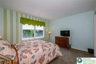 410 E Mayfield Cir, Bethlehem City, PA 18020 - Photo 20