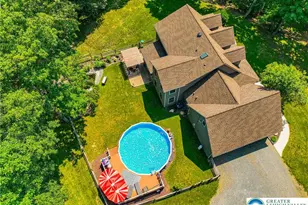 169 Dogwood Ln, Ross Twp, PA 18353 - Photo 2