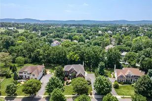 4140 Douglas Dr, Bethlehem Township, PA 18020 - Photo 2