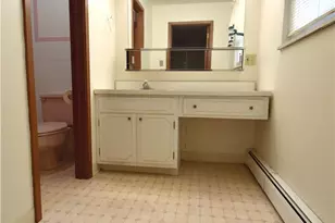 122 E Plainfield Ave, Pen Argyl, PA 18072 - Photo 12