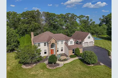 6301 Oakwood Circle, Upper Saucon Township, PA 18036 - Photo 2