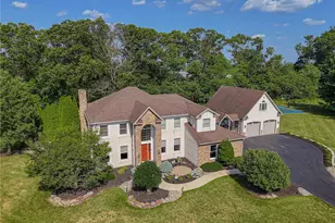 6301 Oakwood Cir, Upper Saucon Township, PA 18036 - Photo 2