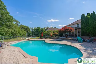 6301 Oakwood Circle, Upper Saucon Township, PA 18036 - Photo 40