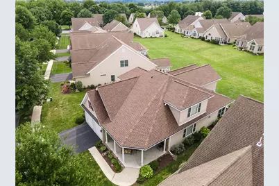 47 Edinburgh Drive, Easton, PA 18045 - Photo 2