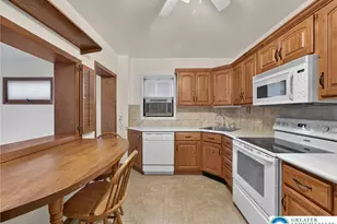 121 E Elm St, Emmaus Boro, PA 18049 - Photo 12