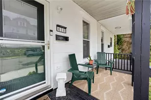 414 W Mountain Ave, Pen Argyl Boro, PA 18072 - Photo 2