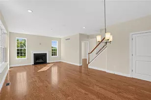 5199 Surrey Ct, Lower Macungie Township, PA 18104 - Photo 10