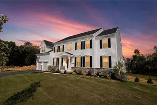 5199 Surrey Ct, Lower Macungie Township, PA 18104 - Photo 2