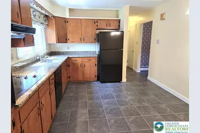 2145 Mark Twain Circle, Hanover Twp, PA 18017 - Photo 14