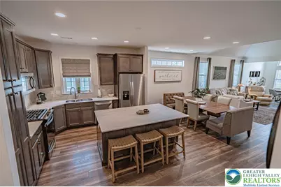 3715 Founders Crossing, Bethlehem Township, PA 18045 - Photo 6