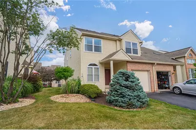 323 Surrey Place, Macungie Boro, PA 18062 - Photo 2