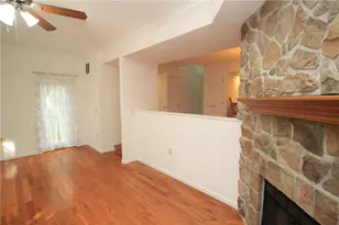 106 Founders Ct, Bethlehem City, PA 18020 - Photo 6