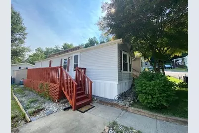 360 Delaware Drive #16, Easton, PA 18042 - Photo 2