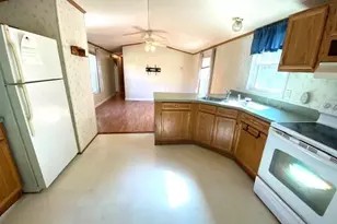 360 Delaware Dr, Easton, PA 18042 - Photo 4