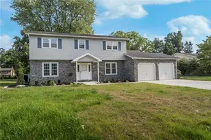 1105 Brentwood Ave, Bethlehem City, PA 18017 - Photo 2