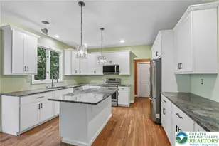 111 Manor Dr, Montgomery Township, PA 19446 - Photo 6