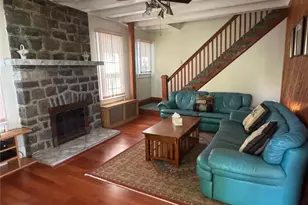 26 Center Ave, Mount Pocono, PA 18344 - Photo 4