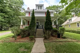 26 Center Ave, Mount Pocono, PA 18344 - Photo 1