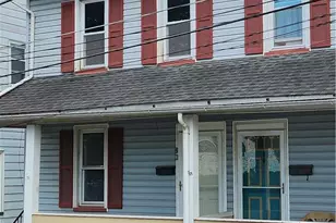 28 E Walnut St, Nazareth Boro, PA 18064 - Photo 2