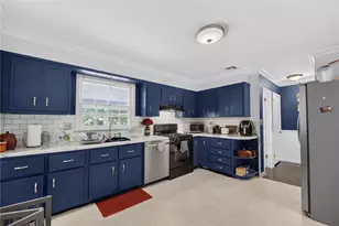 1527 Bayberry Ln, Bethlehem City, PA 18018 - Photo 14