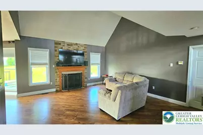 302 Chris Drive, Windsor Twp, PA 19534 - Photo 6