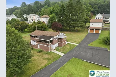 722 South Avenue, Jim Thorpe, PA 18229 - Photo 2