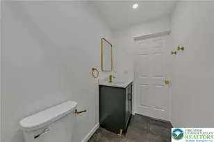 114 E High St, Nazareth Boro, PA 18064 - Photo 18