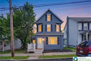 114 E High St, Nazareth Boro, PA 18064 - Photo 2
