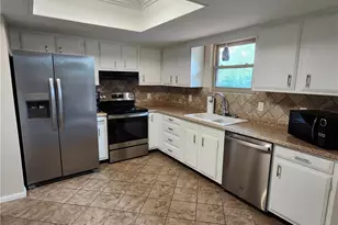 1916 Molinaro Dr, Allentown City, PA 18104 - Photo 6