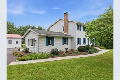 228 W Moorestown Road, Bushkill Twp, PA 18091 - Photo 2