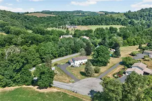 4124 Lawton Ct, Lowhill Township, PA 18078 - Photo 12