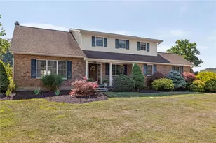 4124 Lawton Ct, Lowhill Township, PA 18078 - Photo 4