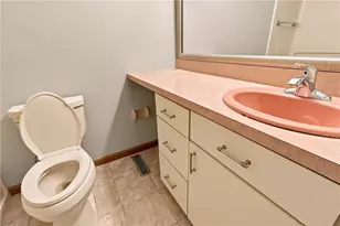 1614 Shenandoah Ct, South Whitehall Township, PA 18104 - Photo 24