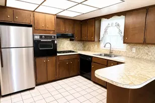 35 W Diaz Ave, Nesquehoning Boro, PA 18240 - Photo 6