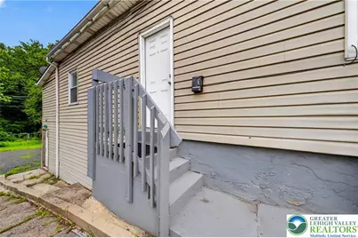 313 Main Street, Slatington Boro, PA 18080 - Photo 6
