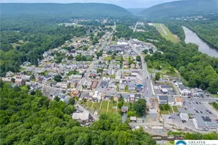 313 Main St, Slatington Boro, PA 18080 - Photo 70