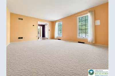 1929 Earls Court, Salisbury Township, PA 18103 - Photo 6