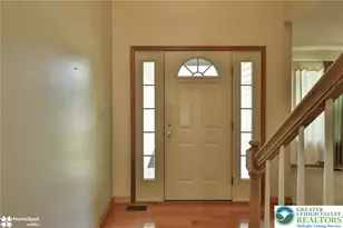 265 Laurel Ct, Plainfield Township, PA 18091 - Photo 4