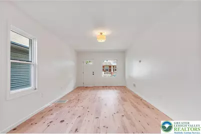 2451 Birch Street, Wilson Boro, PA 18042 - Photo 10