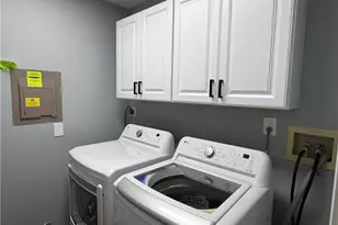 1964 Mattis St, Lower Saucon Township, PA 18055 - Photo 6